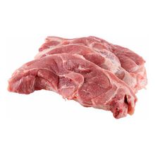 Лопатка свиная на кости без шкуры охлажденная